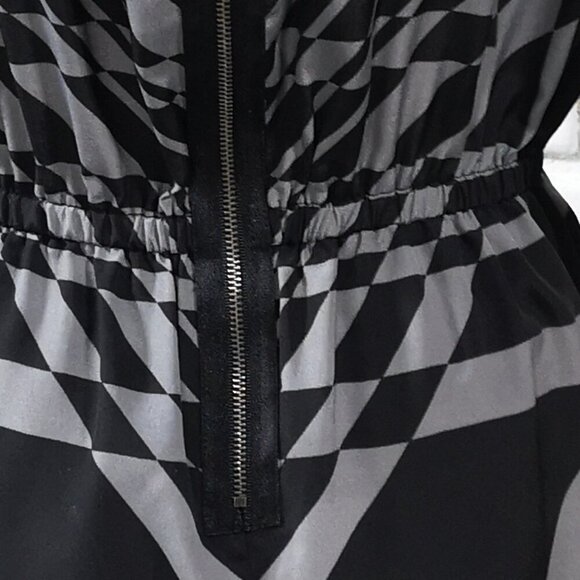 2 / $20.00 BeBop Ladies Size Medium Gray & Black Lightweight Elastic Waist Dress - Picture 9 of 9